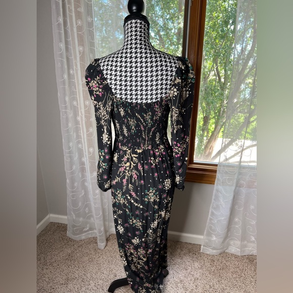 Lovestitch Rue smocked maxi dress 🖤 - Picture 6 of 7